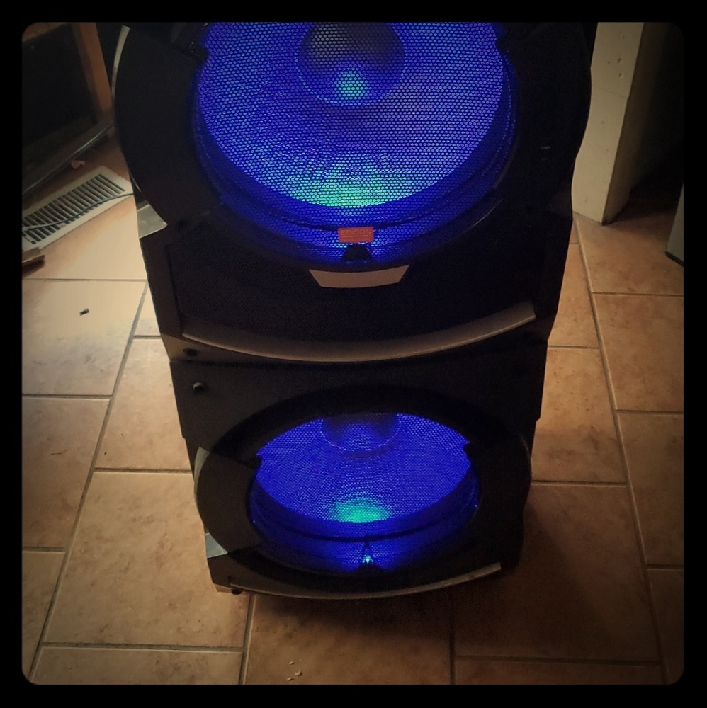 Two 15" party system 2000 watts